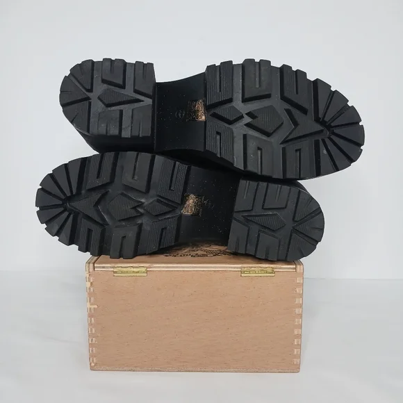 Pretty Little Thing Y2k Chunky Chelsea Boots Black Size 7 Slip-on Whimsy Goth - Picture 8 of 12